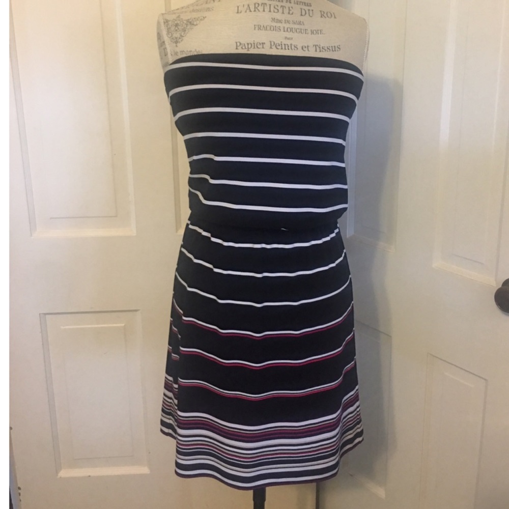White House Black Market Strapless Dress